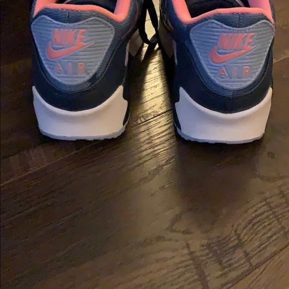 Nike Air Max - Picture 5 of 8